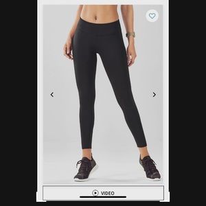 Fabletics Mid-Rise PowerHold 7/8 Black Legging